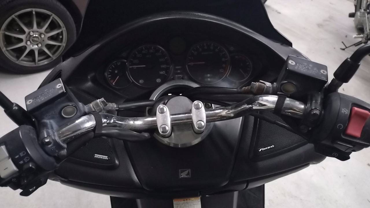 ホンダ フォルツァ 4